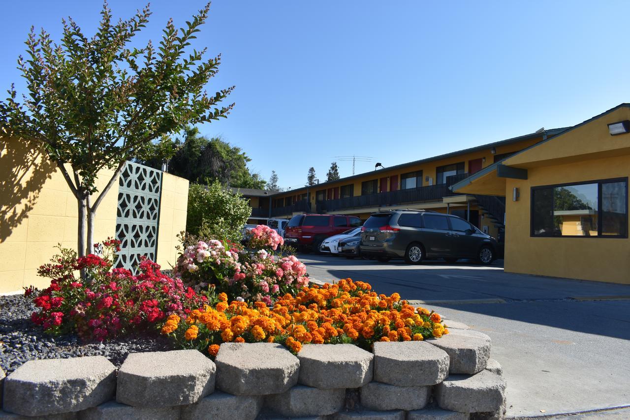 Apex Inn Modesto Exterior foto